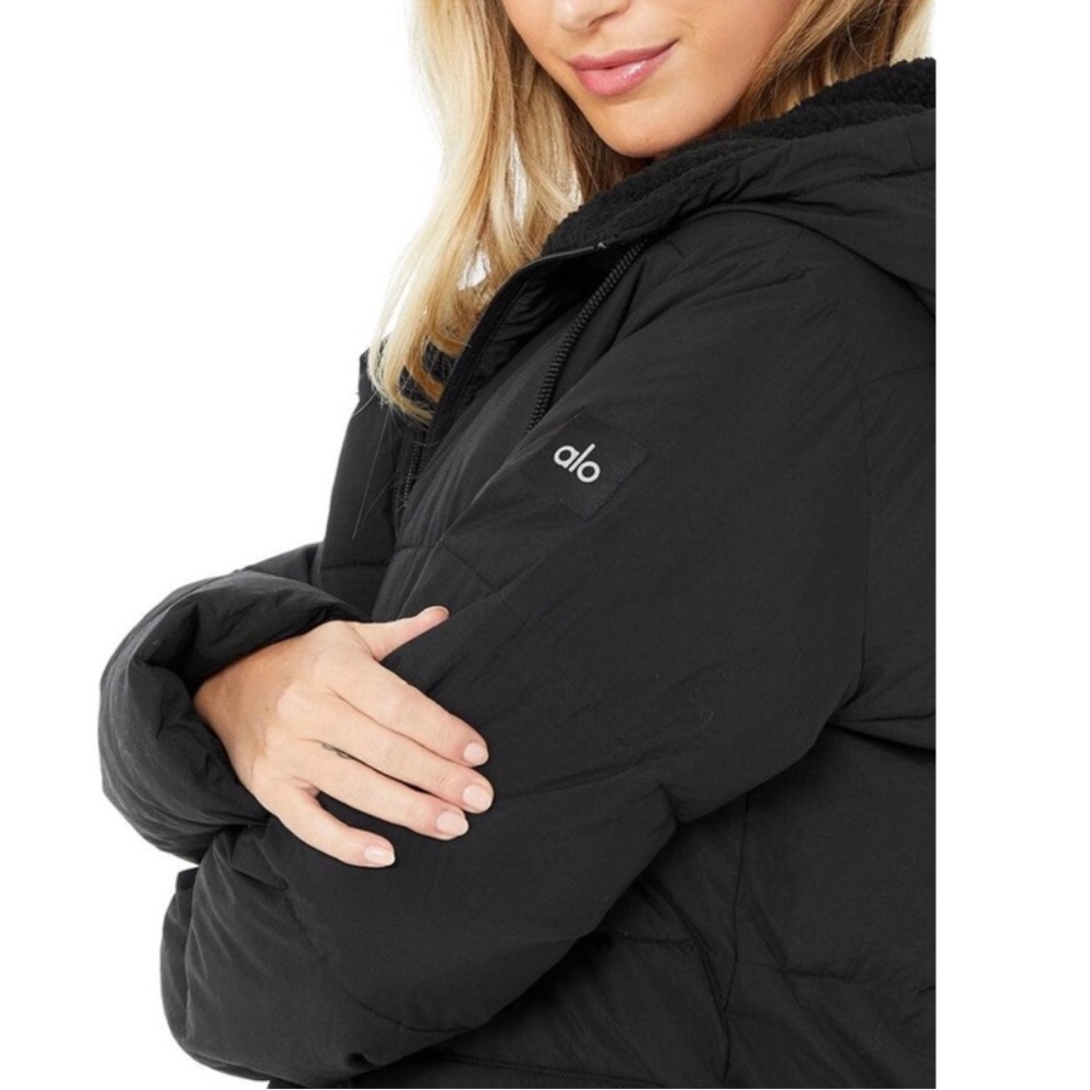 ALO Yoga Black Puffer Jacket